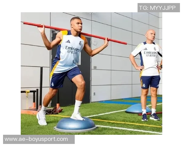 姆巴佩健身房内训练照片曝光透露恢复情况良好无大碍