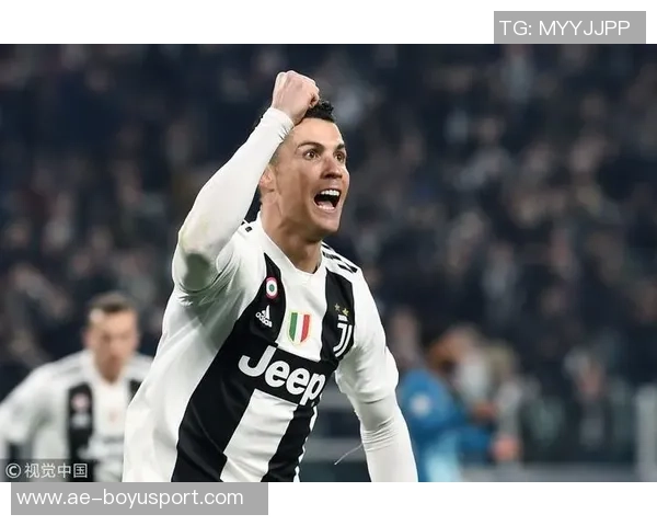 C罗昔日尤文队友工地打拼走红25岁因伤退役成励志典范