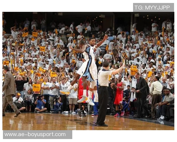 快船逆袭之路从谷底崛起开局惨淡后19场豪取16胜重返争冠行列