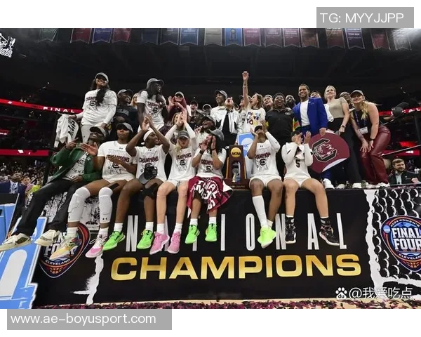 米切尔半场表现抢眼13投6中并罚球8中7砍下21分7篮板3助攻2抢断