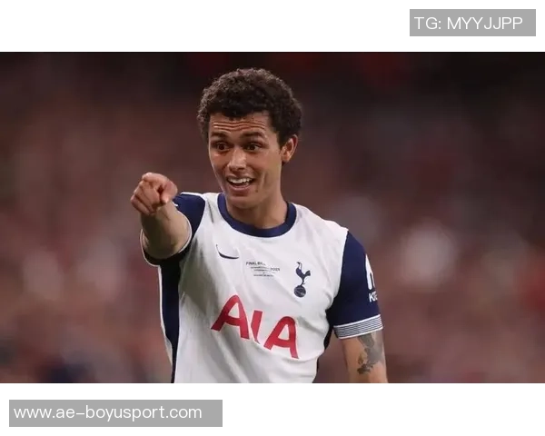 布伦南约翰逊以3500万镑创纪录转会身披水晶宫11号球衣